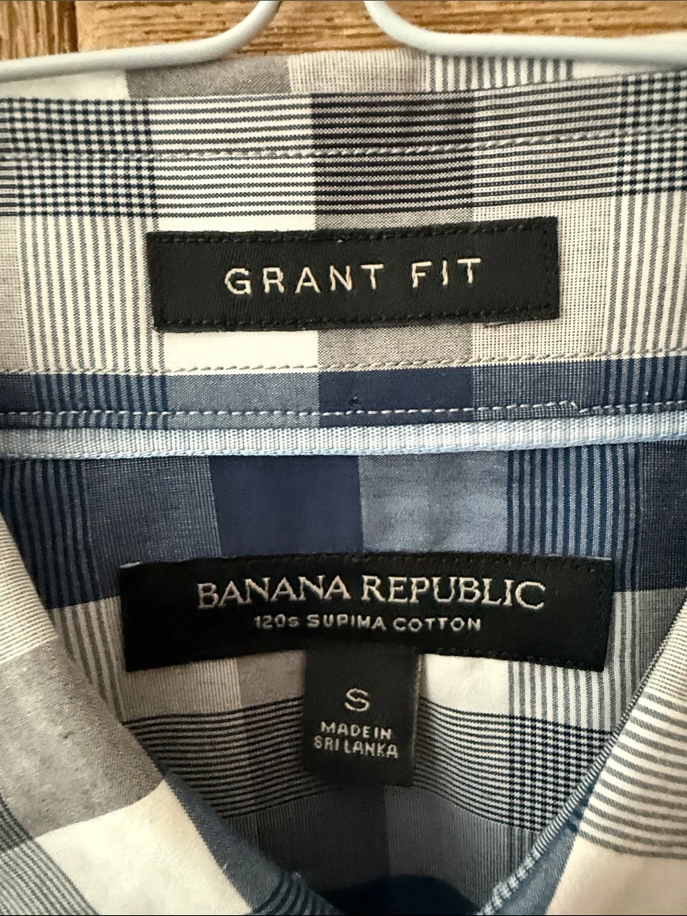 Banana Republic Men's Navy and Gray Plaid Button-Down Shirt